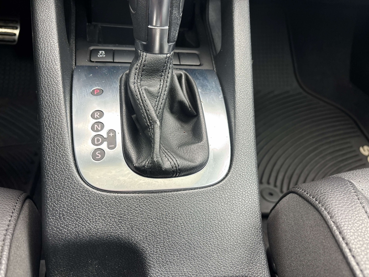 Volkswagen Eos  2013