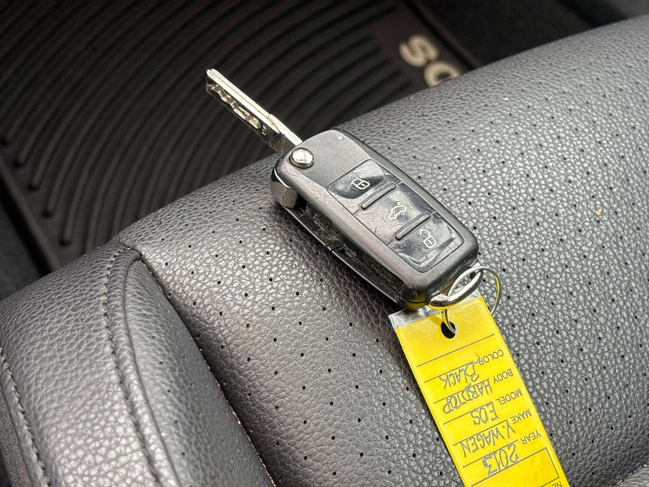 Volkswagen Eos  2013