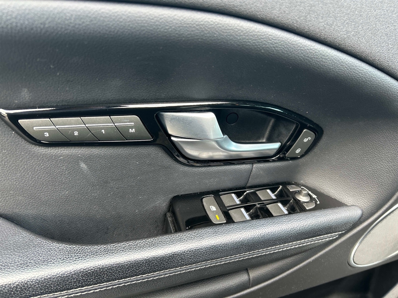 Land Rover Range Rover Evoque  2017