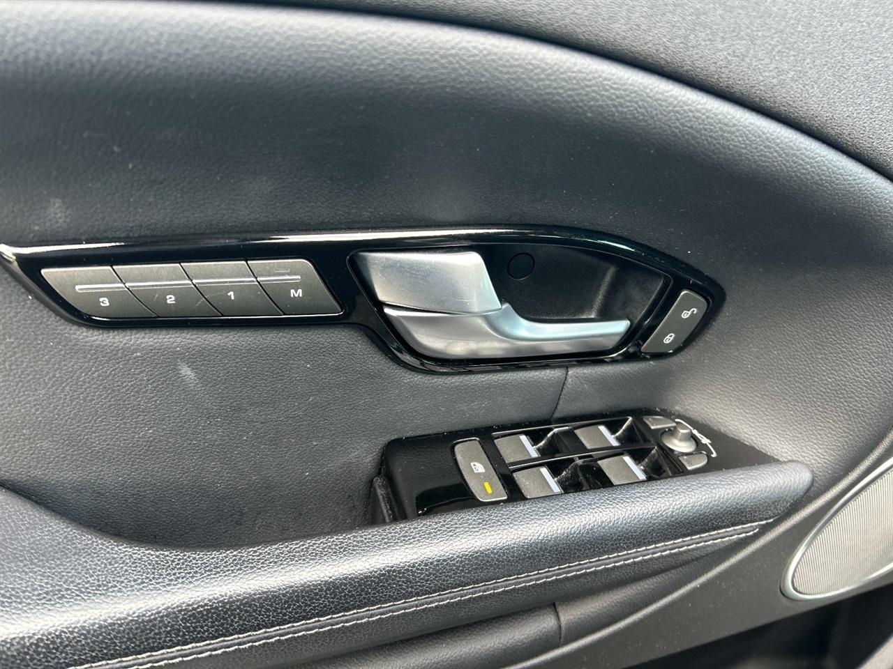 Land Rover Range Rover Evoque  2017