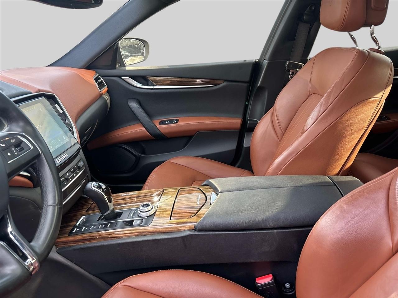 Maserati Ghibli  2017