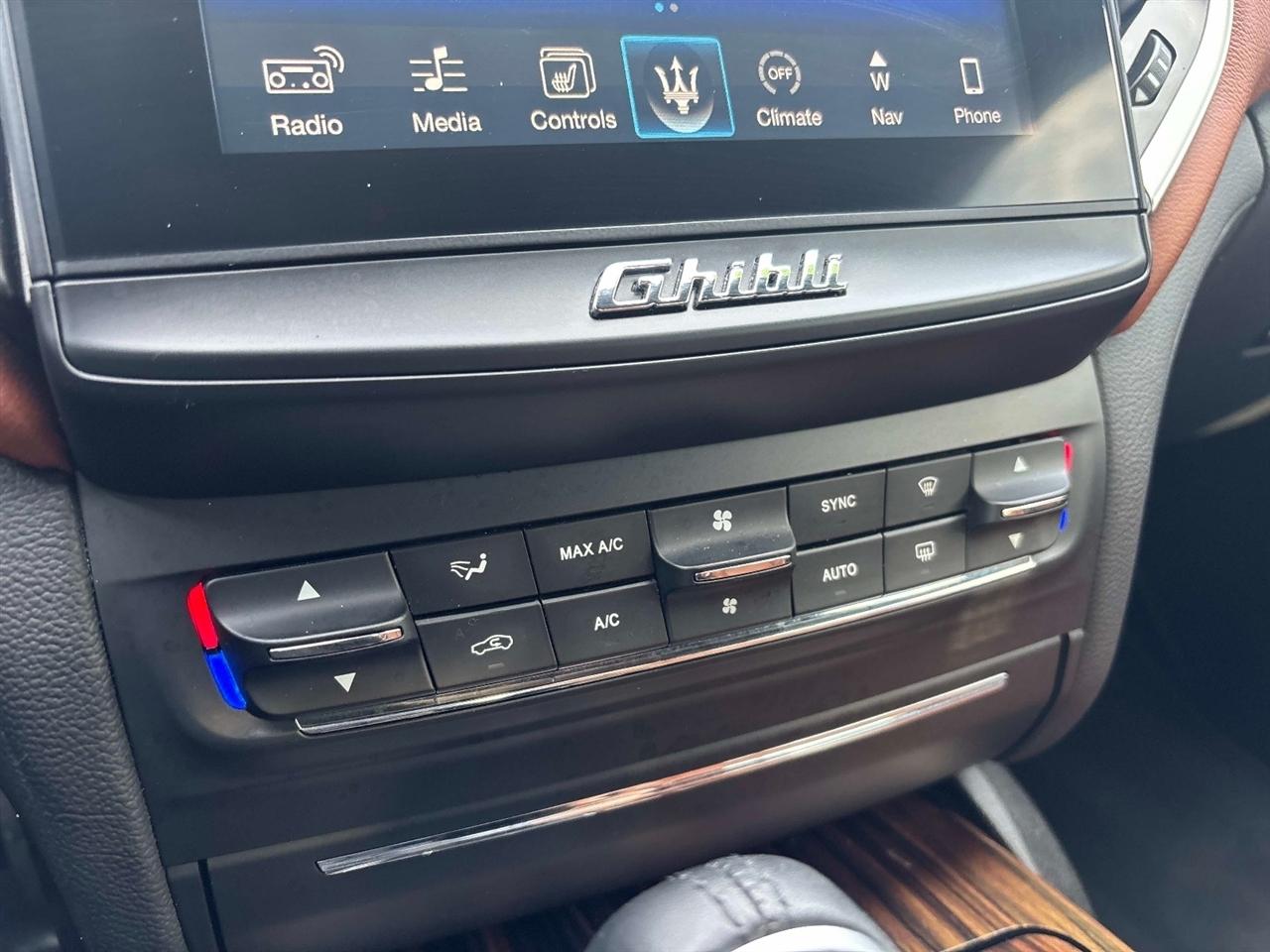 Maserati Ghibli  2017