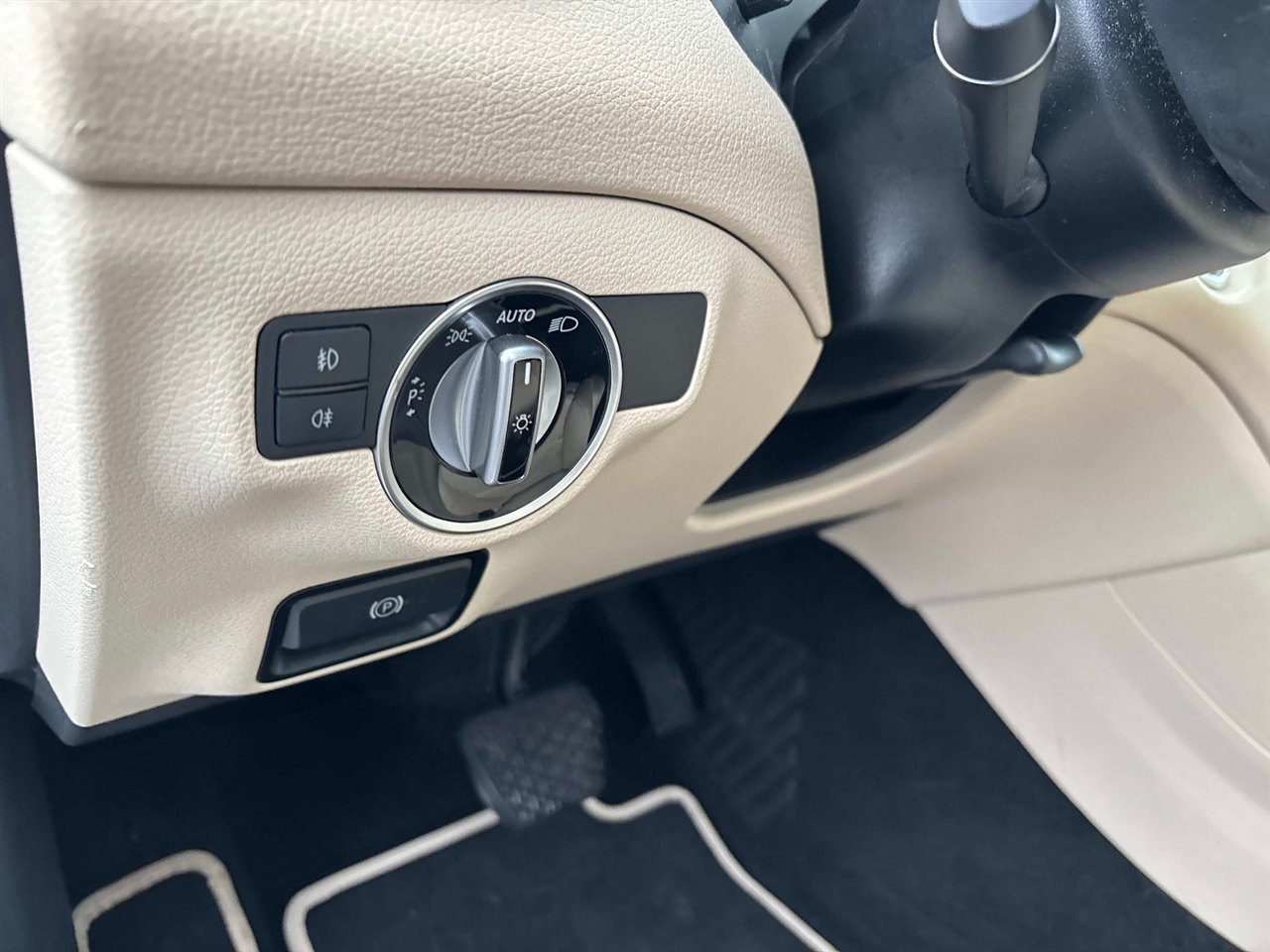 Mercedes-Benz GLA-Class  2018