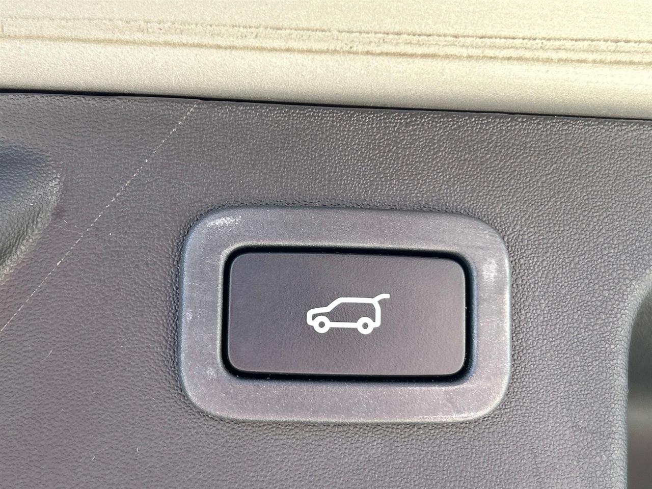 Land Rover Discovery Sport  2017