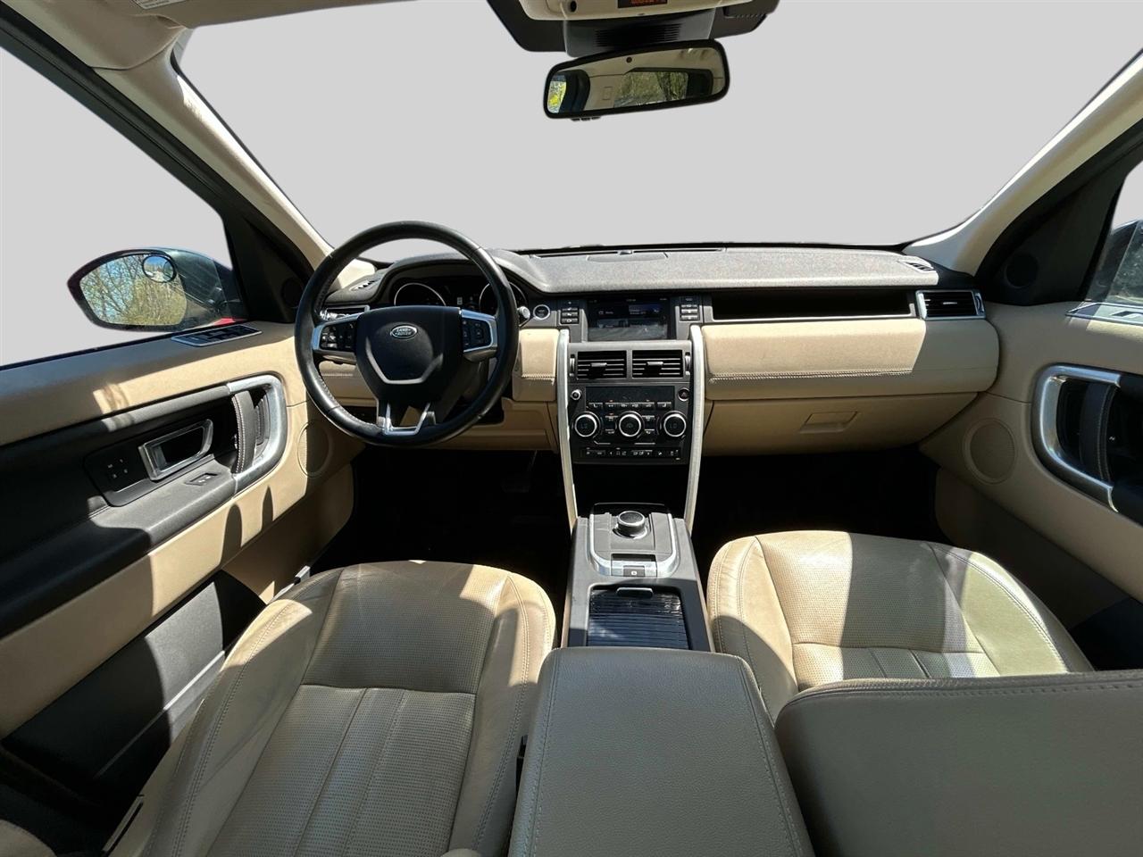 Land Rover Discovery Sport  2017