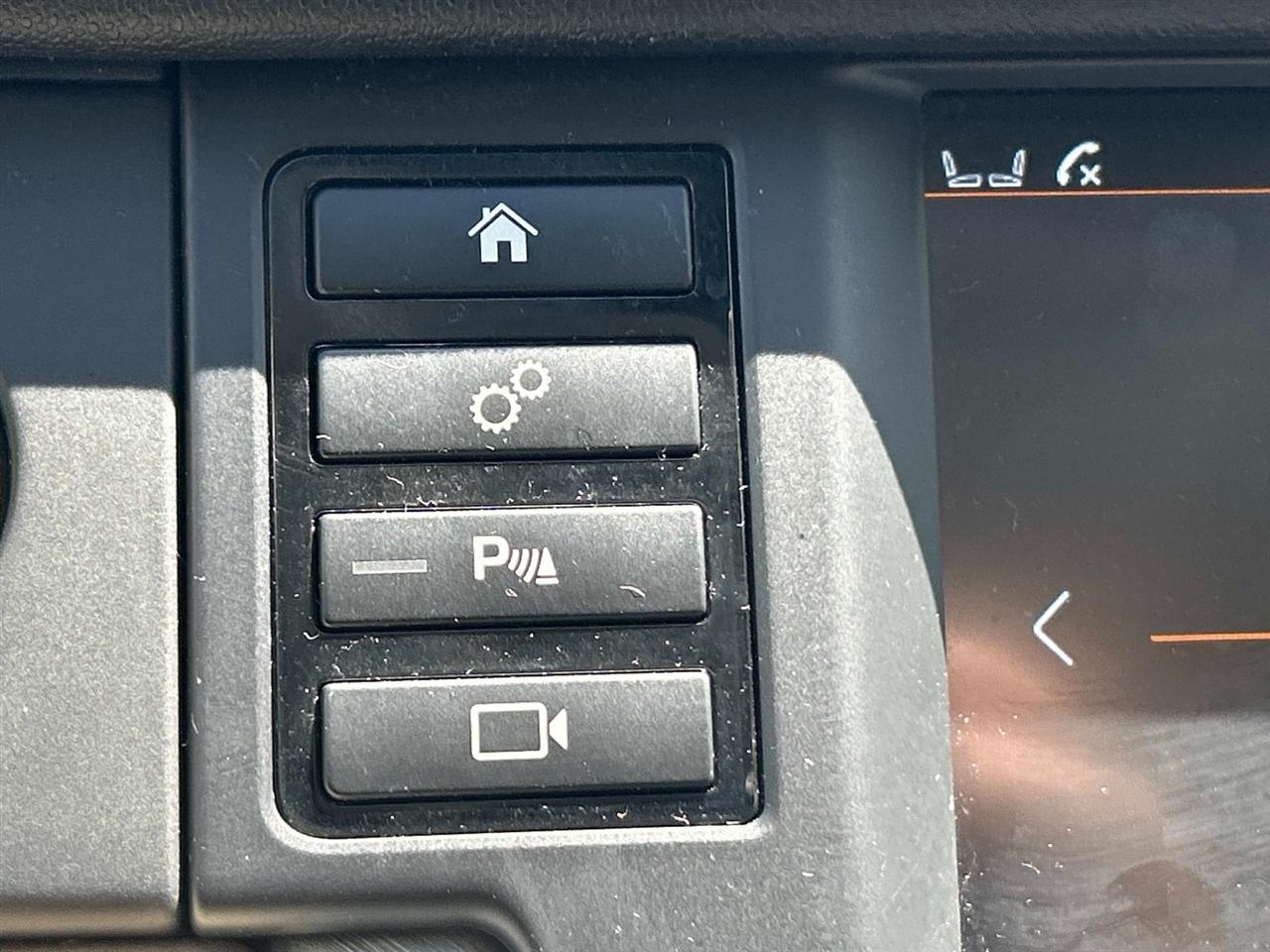 Land Rover Discovery Sport  2017