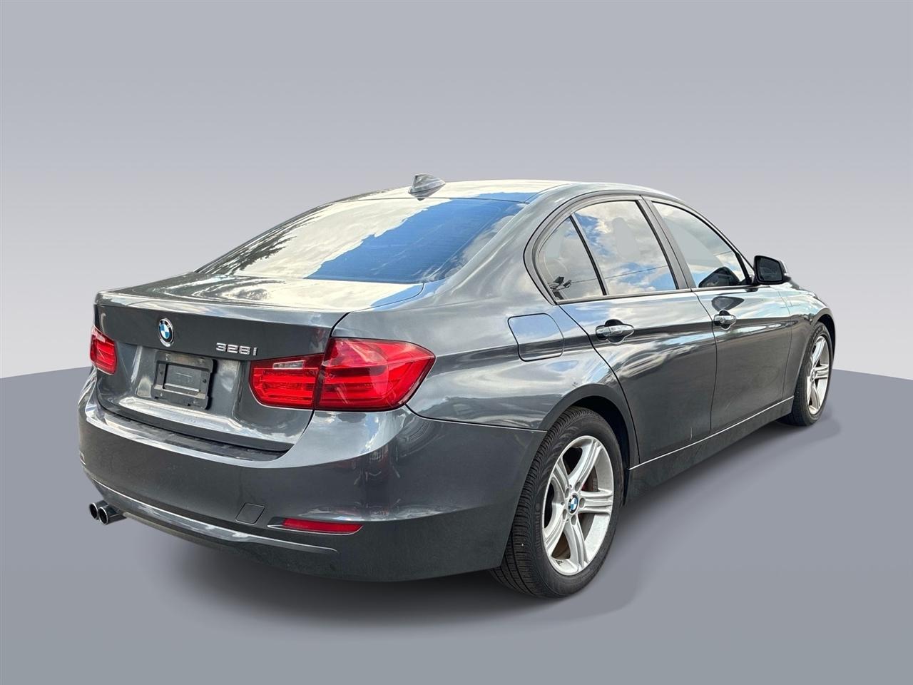 BMW 3-Series 4dr Sdn 328i RWD South Africa 2013
