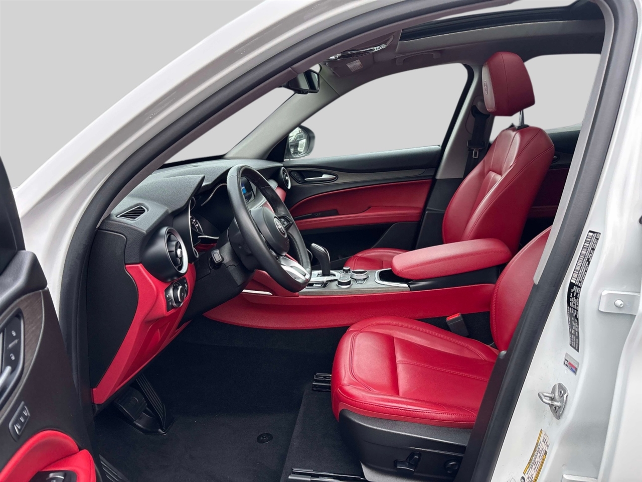 Alfa Romeo Stelvio  2021