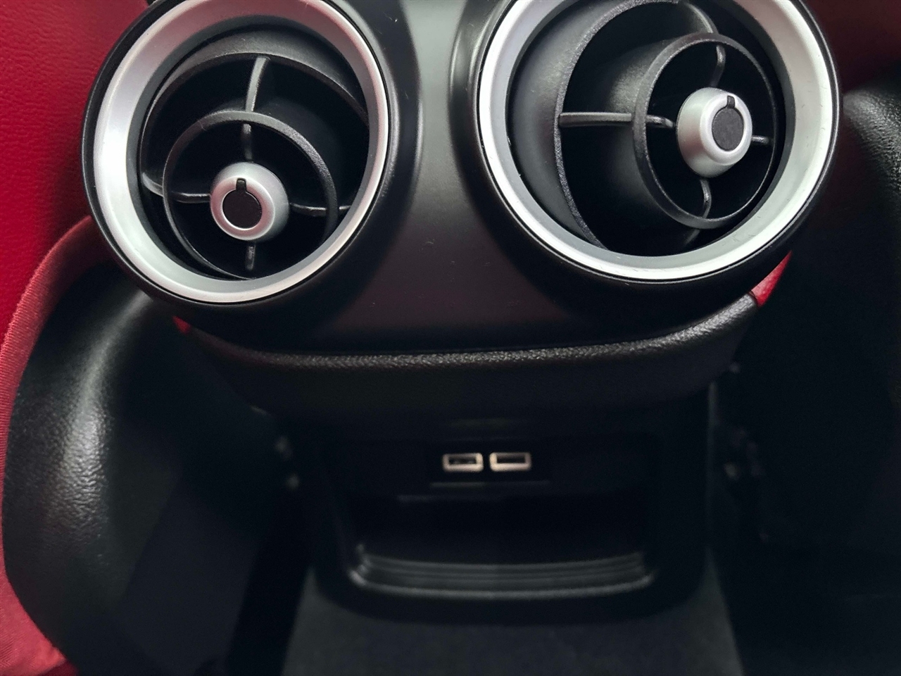 Alfa Romeo Stelvio  2021