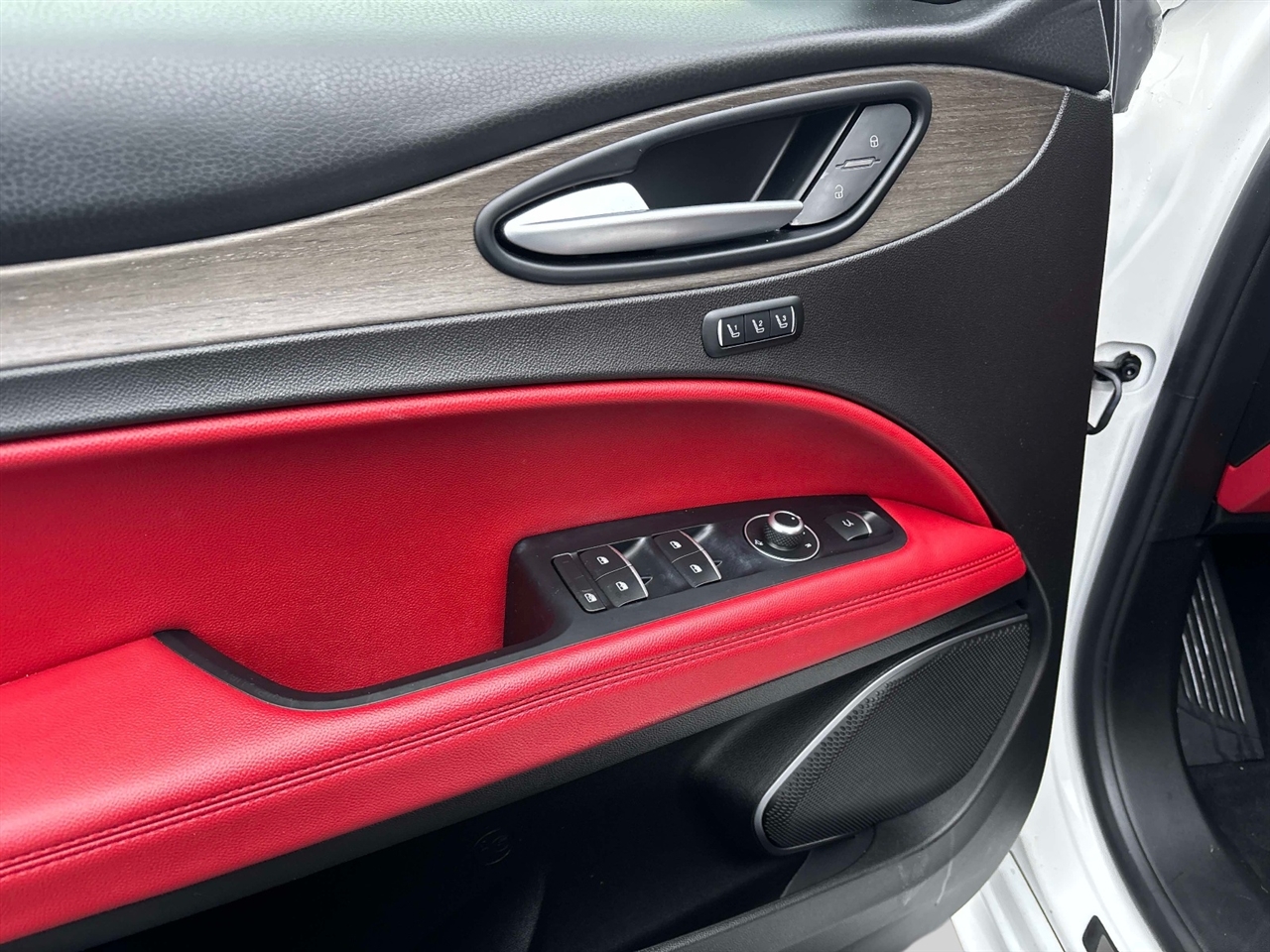 Alfa Romeo Stelvio  2021