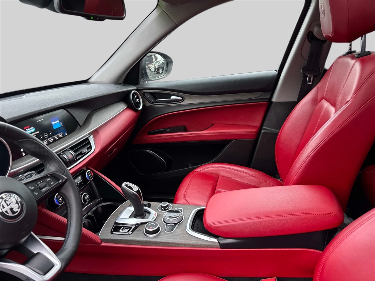 Alfa Romeo Stelvio  2021