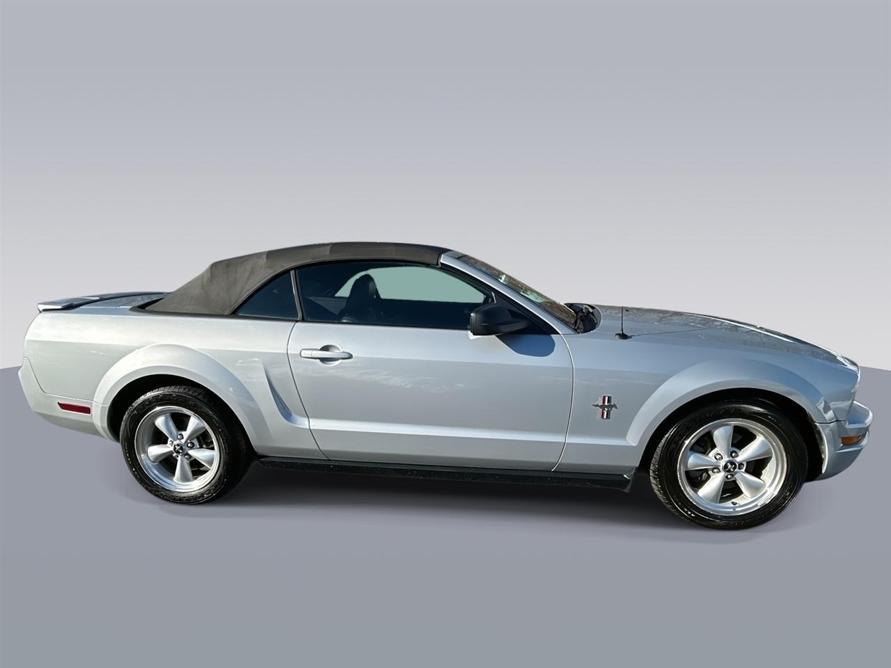 Ford Mustang  2007