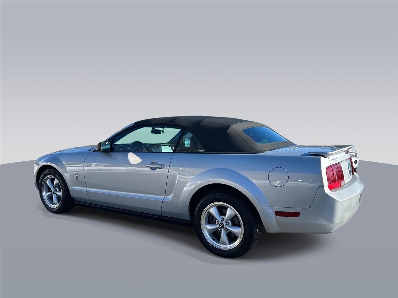 Ford Mustang  2007