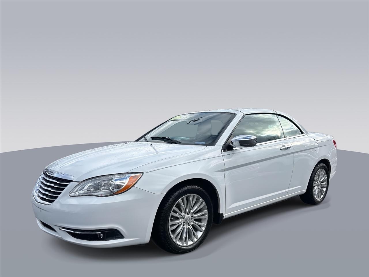 Chrysler 200  2011