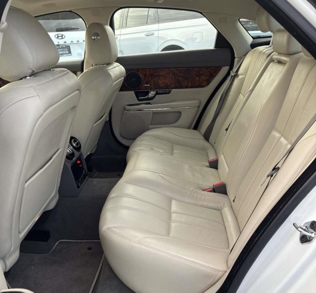 Jaguar XJ-Series  2013