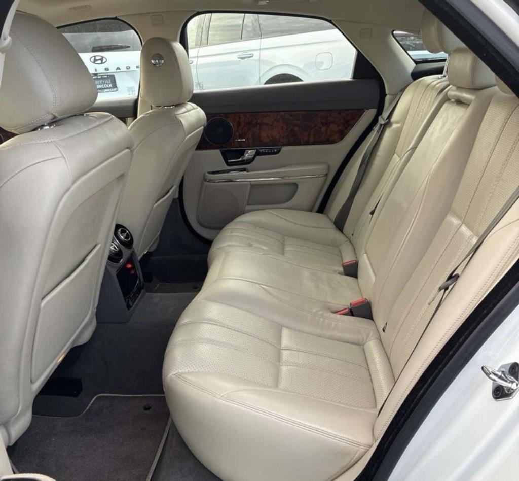 Jaguar XJ-Series  2013