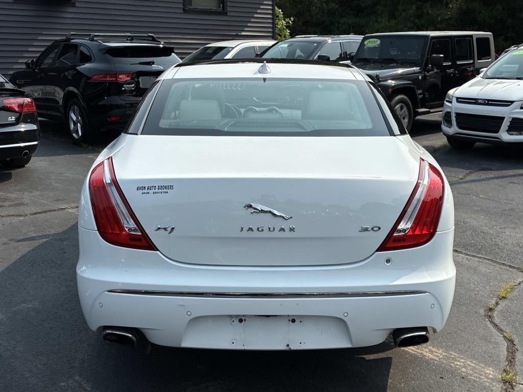 Jaguar XJ-Series 4dr Sdn RWD 2013