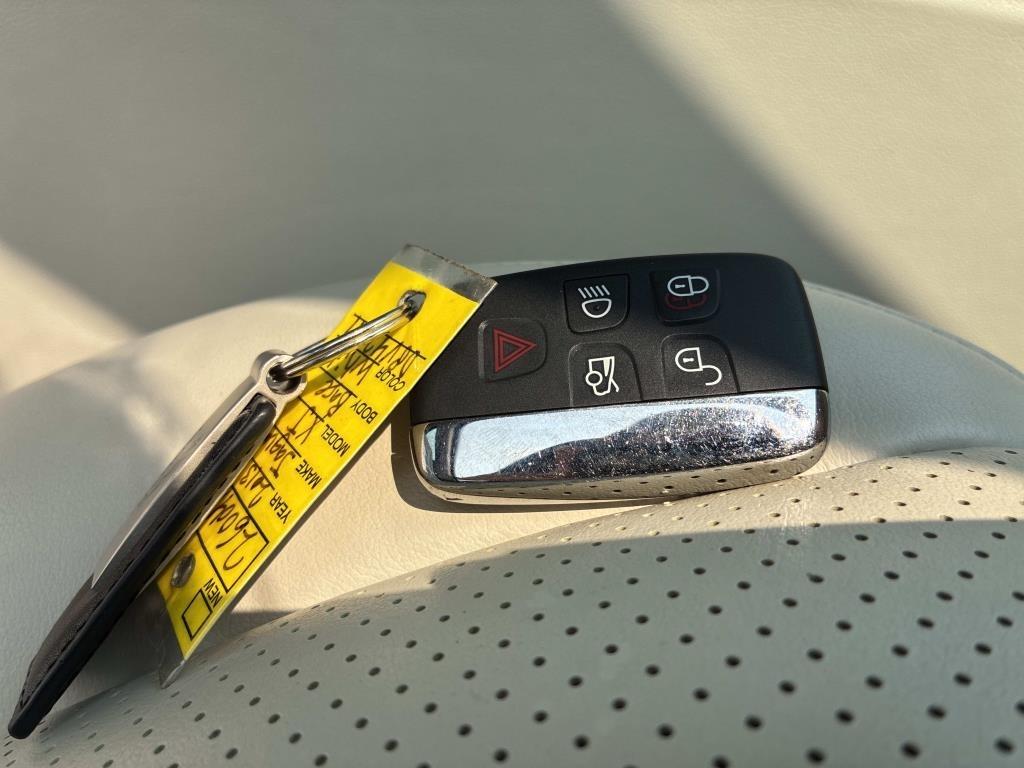 Jaguar XJ-Series 4dr Sdn RWD 2013