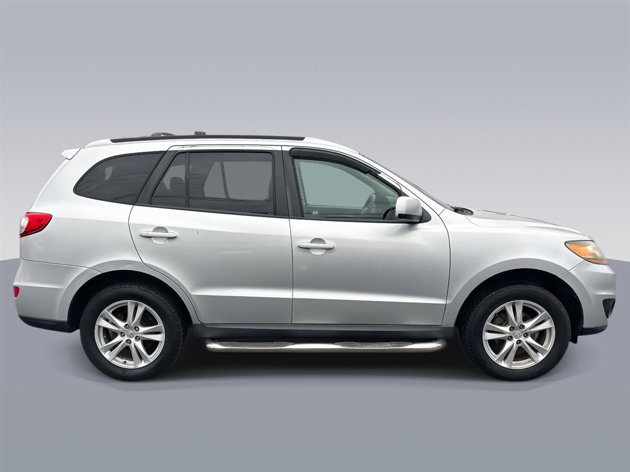 Hyundai Santa Fe  2011