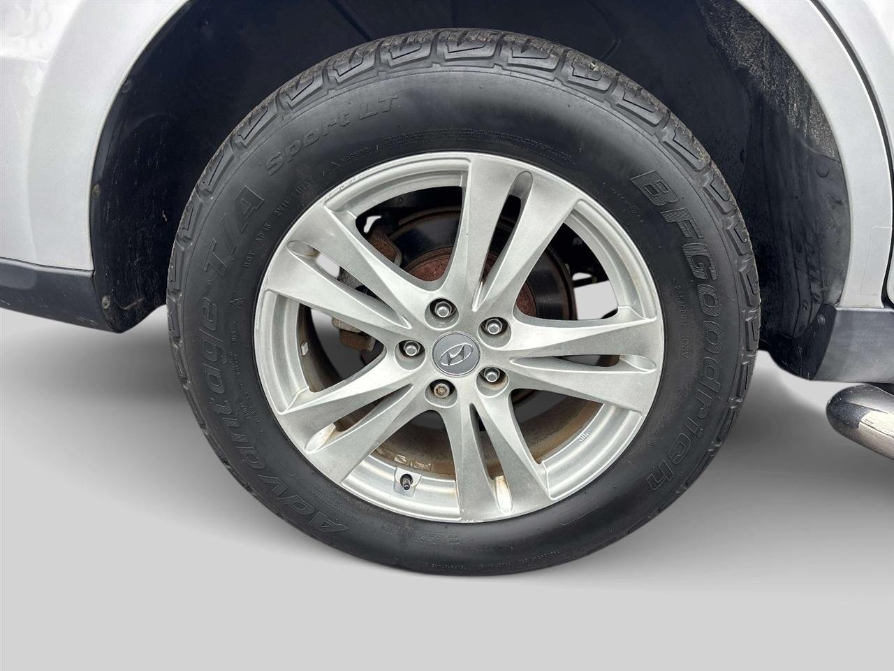 Hyundai Santa Fe AWD 4dr V6 Auto SE 2011