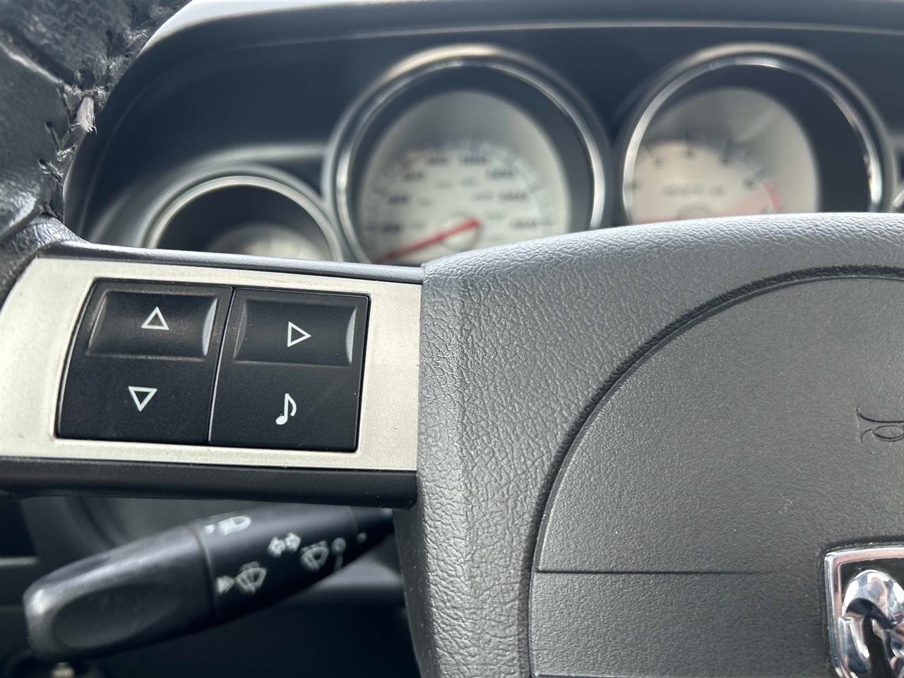 Dodge Challenger  2010