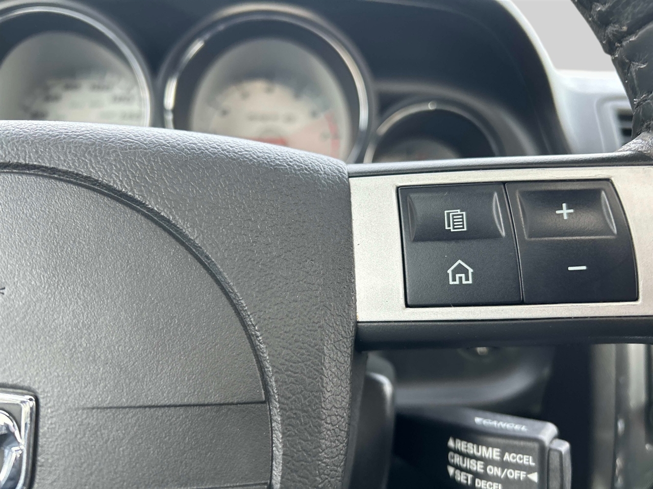 Dodge Challenger  2010