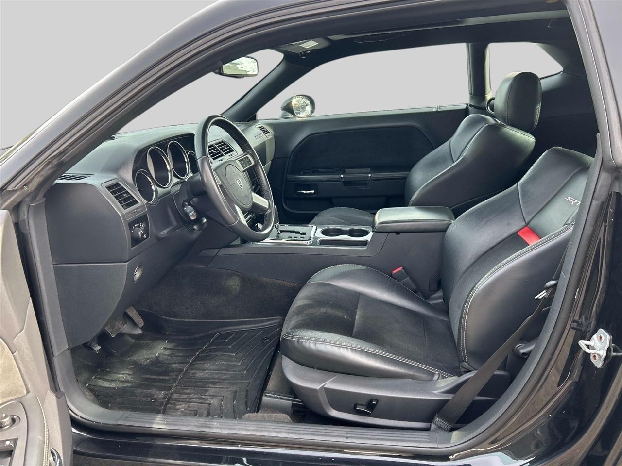 Dodge Challenger  2010