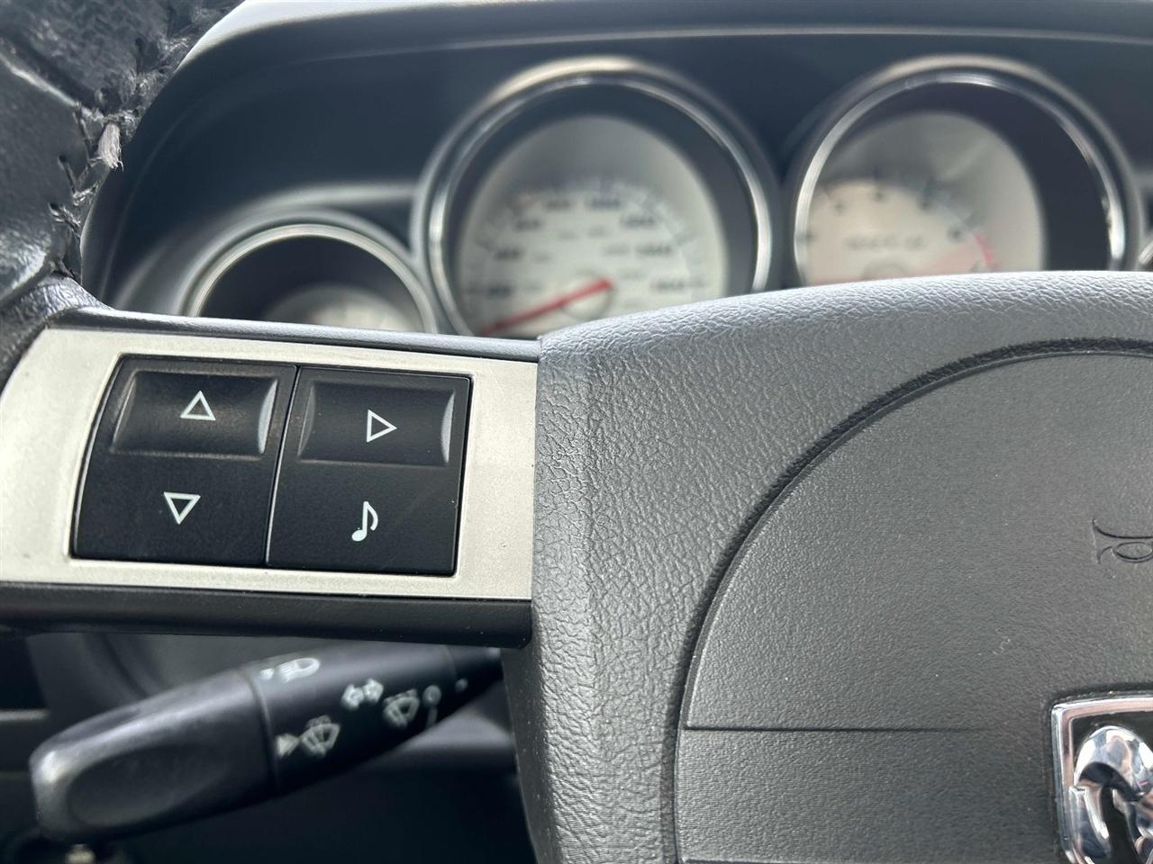 Dodge Challenger  2010