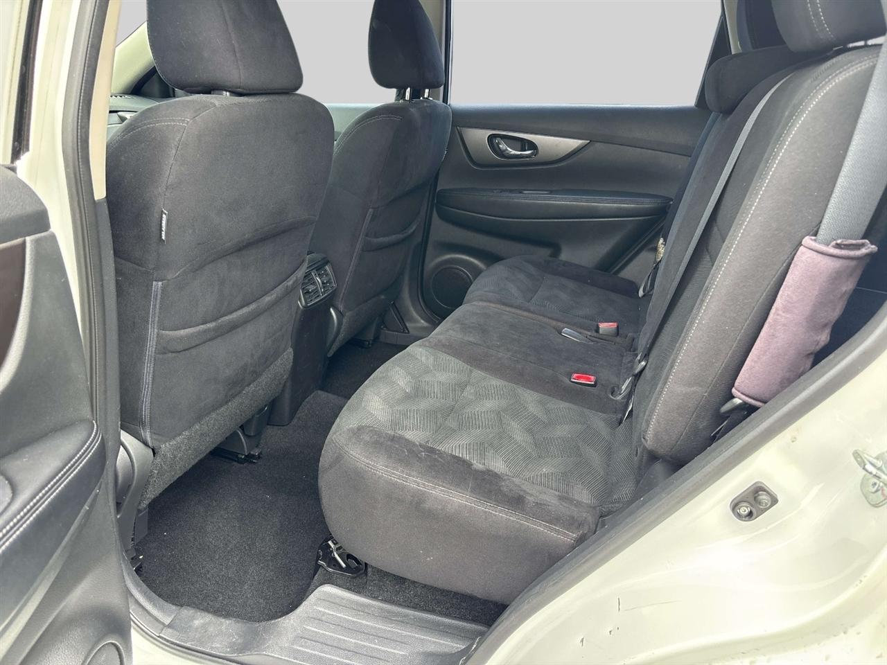 Nissan Rogue FWD 4dr S 2014