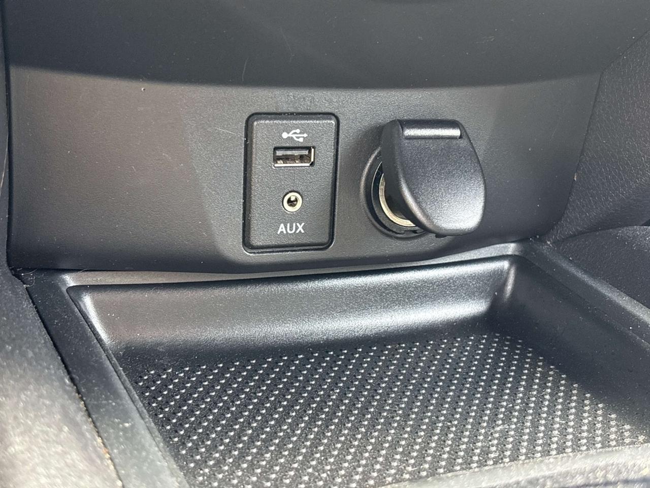 Nissan Rogue FWD 4dr S 2014