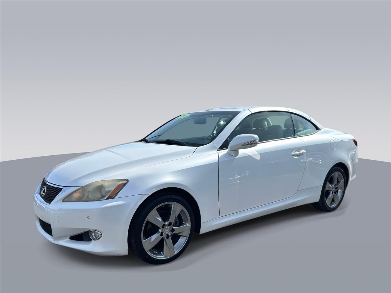 Lexus IS C  2010