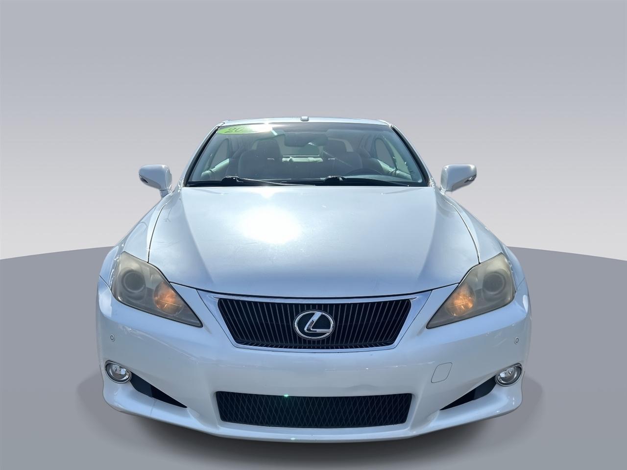 Lexus IS C  2010