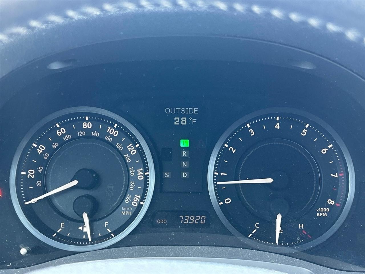 Lexus IS C  2010
