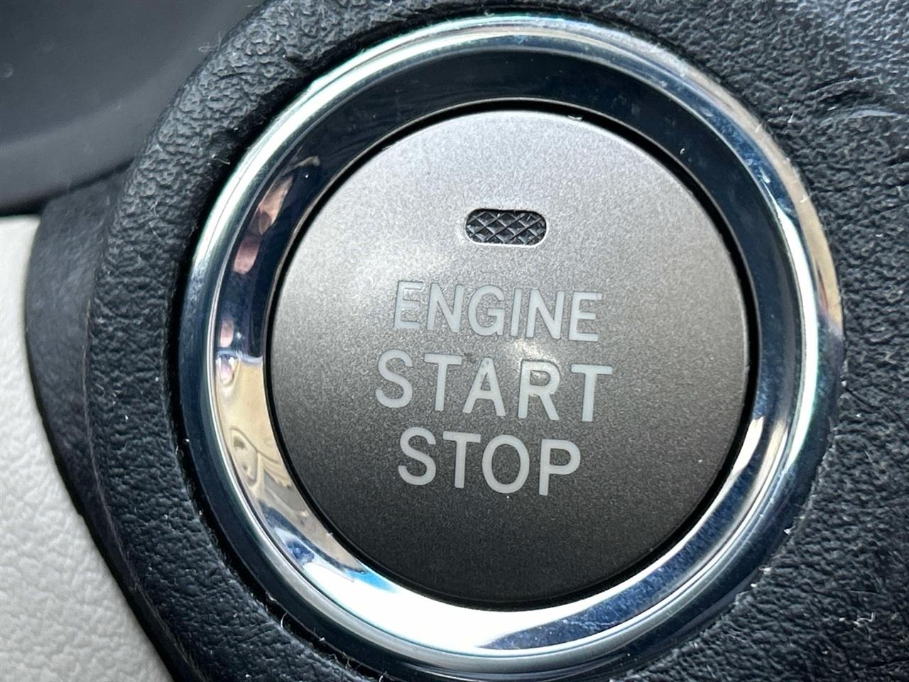 Lexus IS C  2010