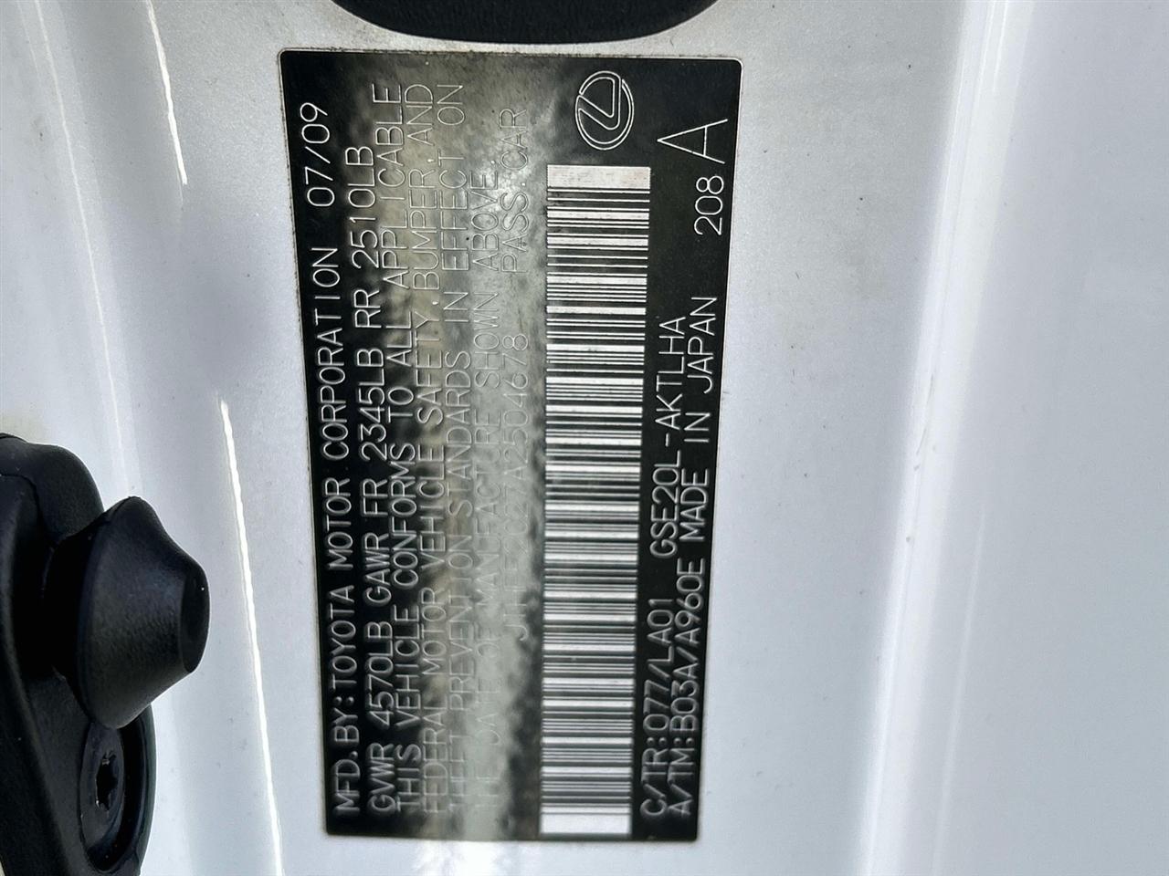 Lexus IS C  2010