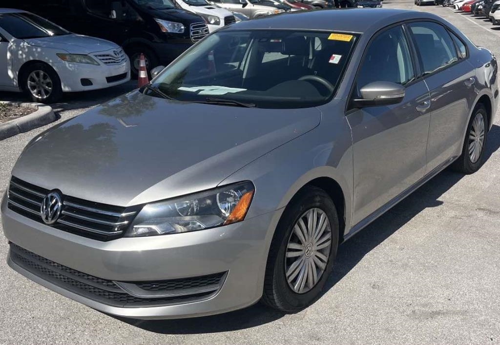2014 Volkswagen Passat 4dr Sdn 1.8T Auto S