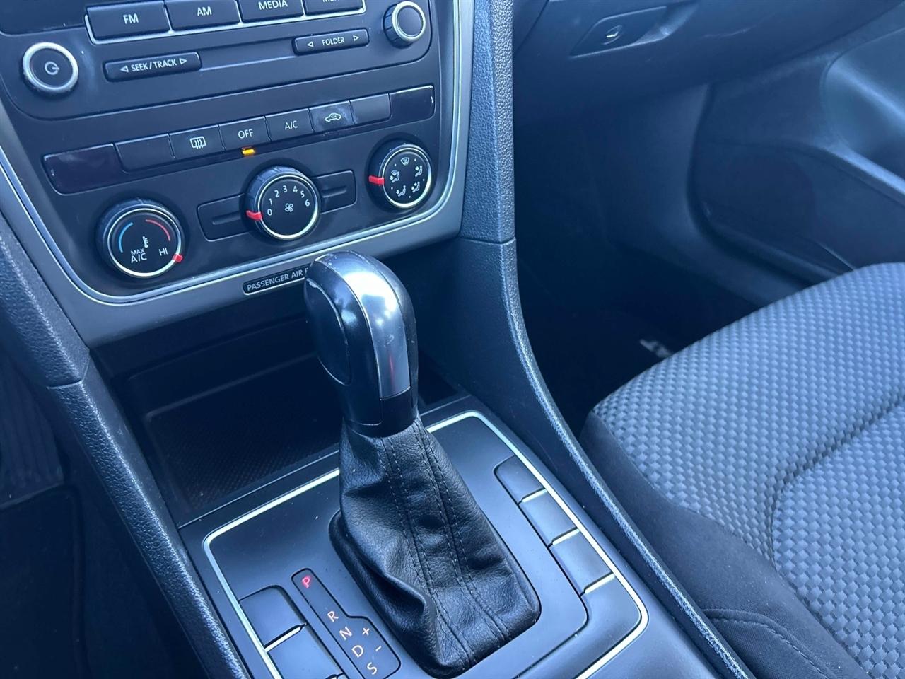 Volkswagen Passat  2014