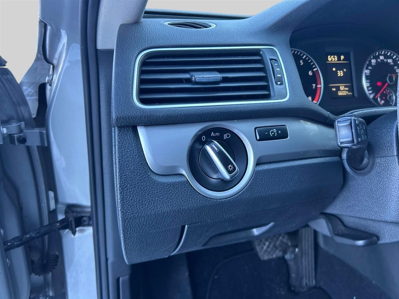 Volkswagen Passat  2014