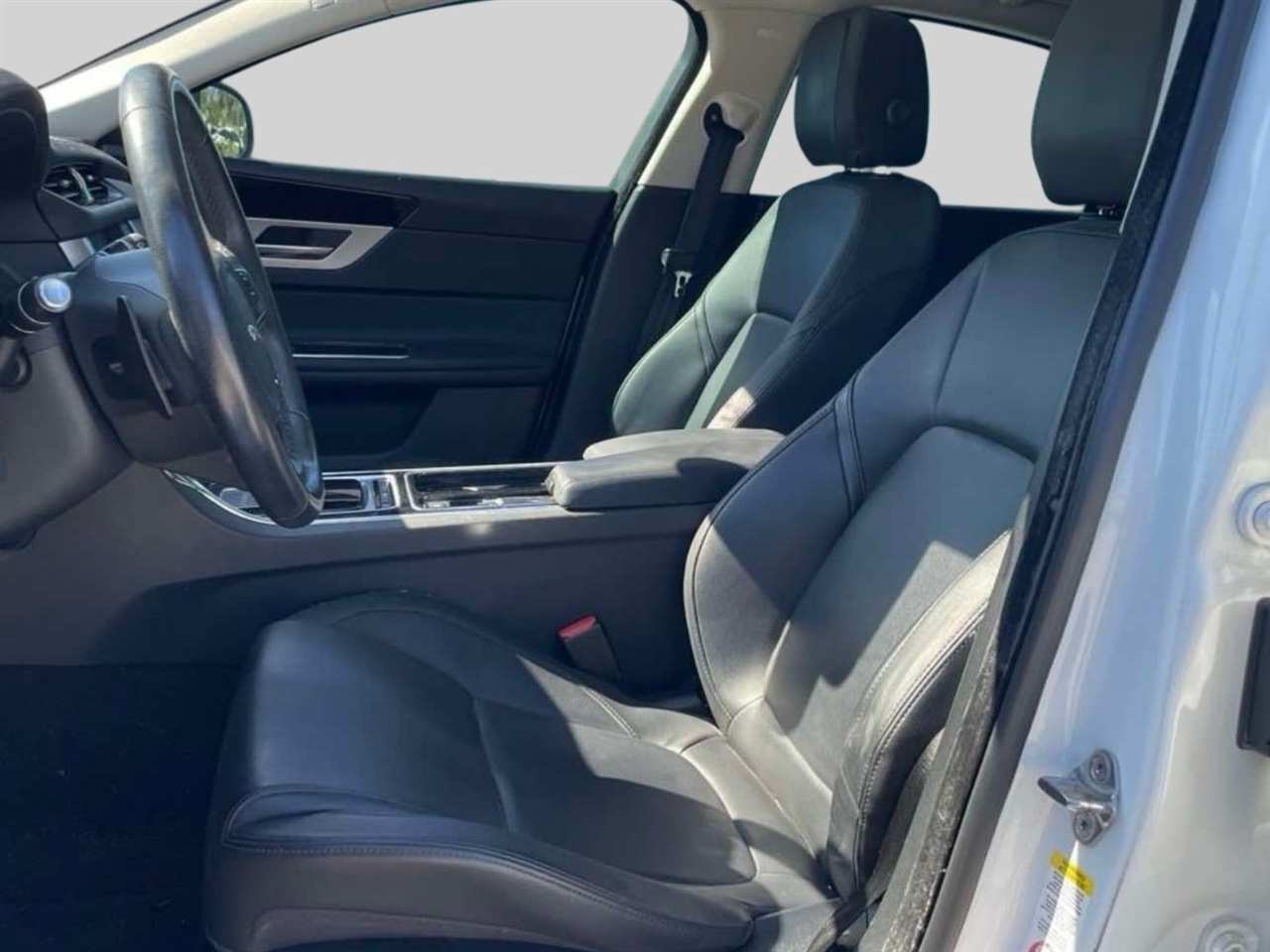 Jaguar XF-Series  2016