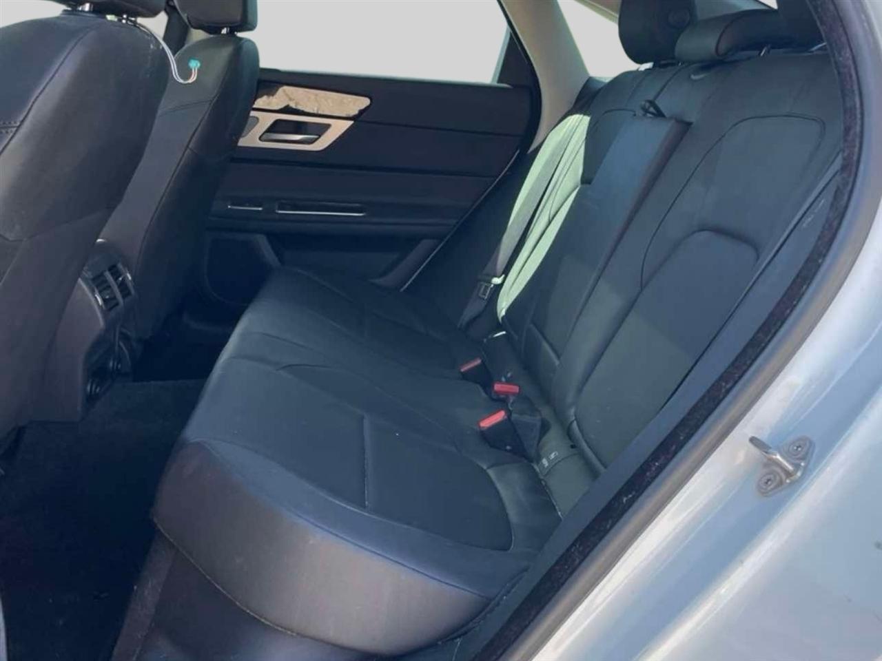 Jaguar XF-Series  2016