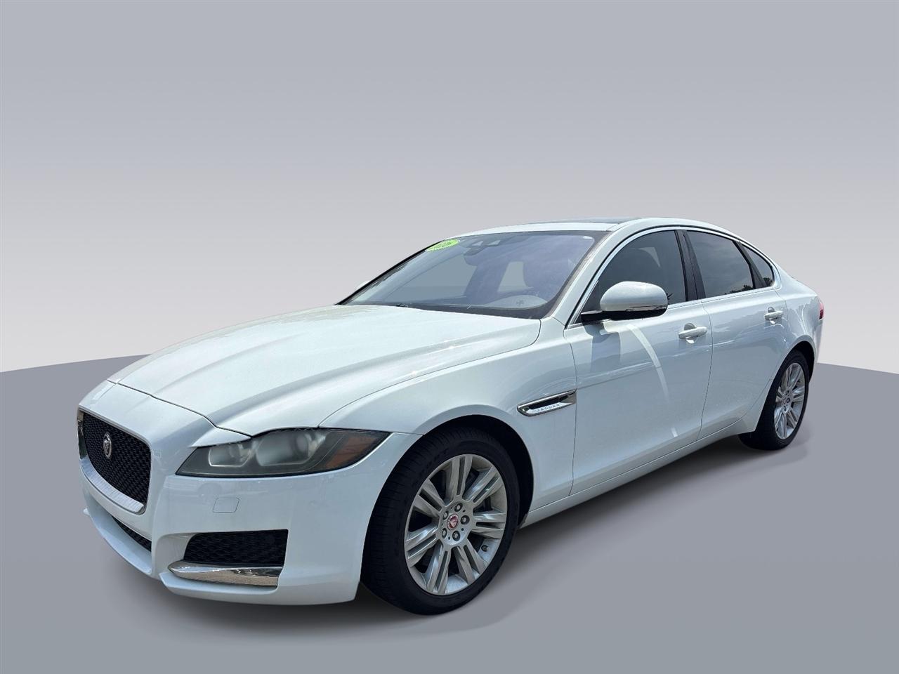 Jaguar XF-Series 4dr Sdn 35t Premium RWD 2016