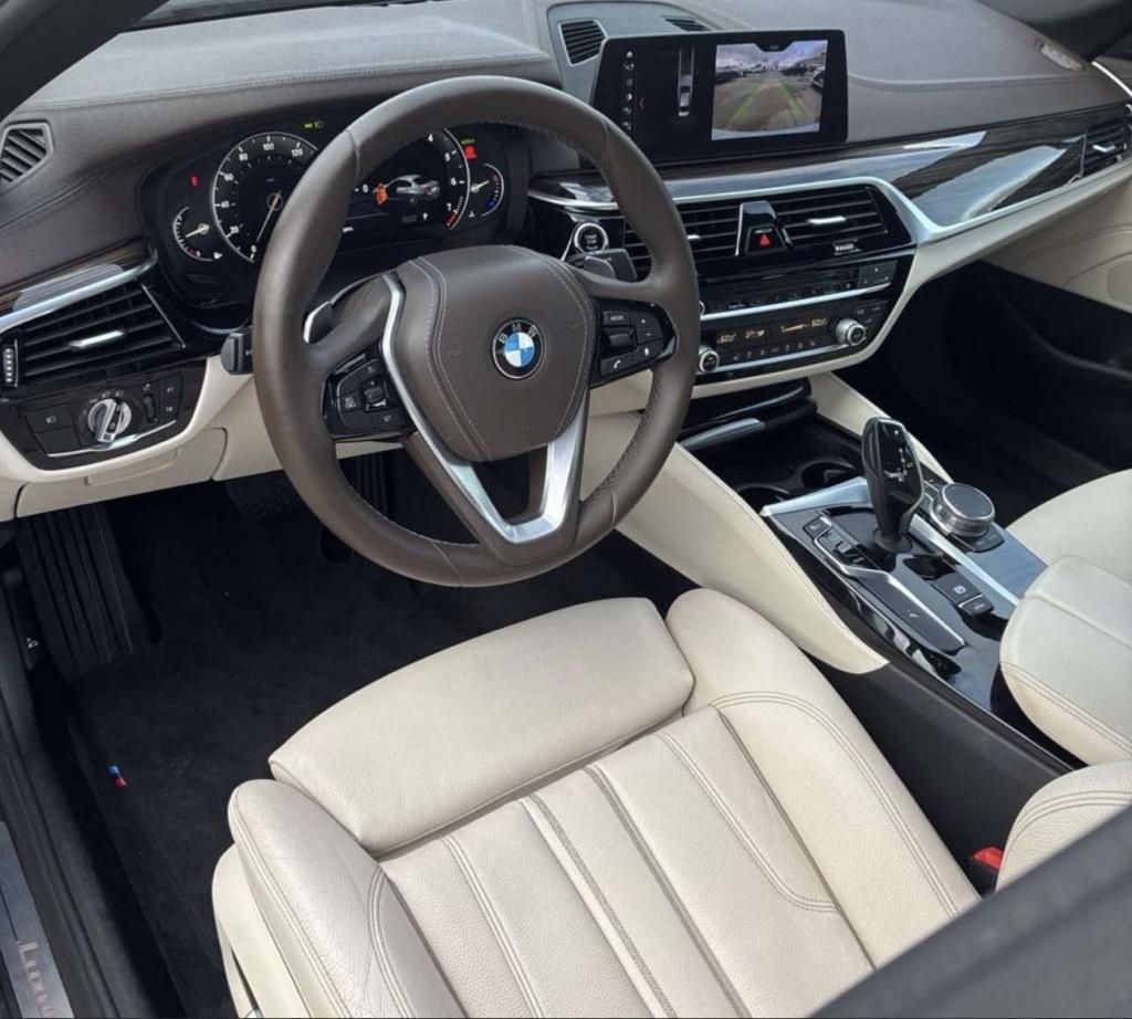 BMW 5-Series  2017