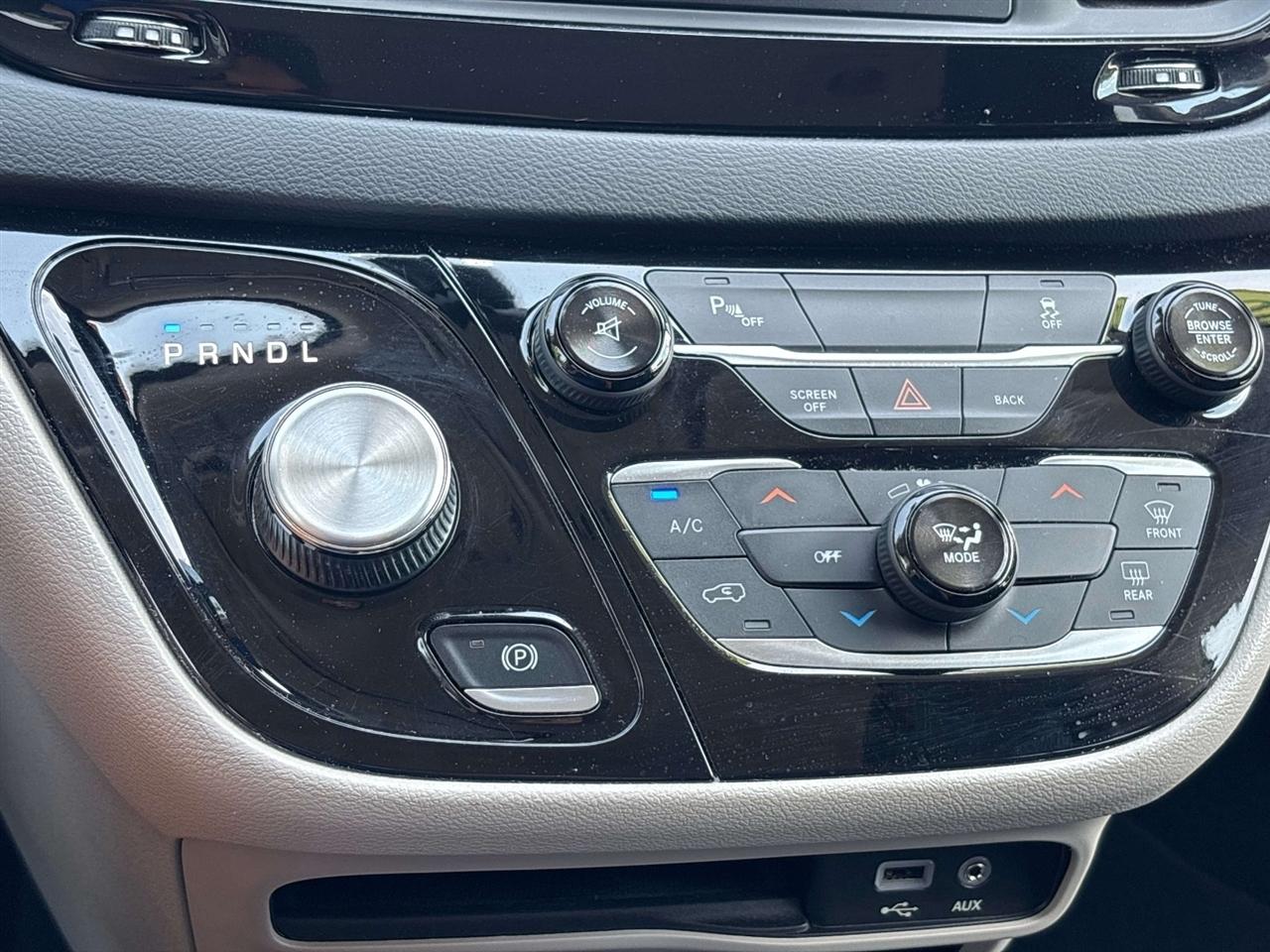 Chrysler Pacifica LX FWD 2017