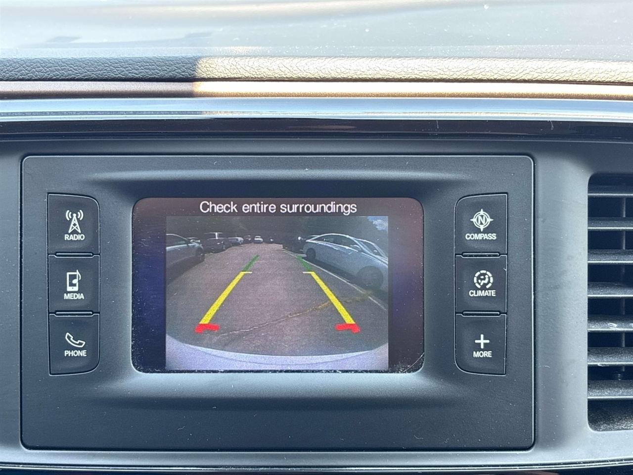 Chrysler Pacifica LX FWD 2017