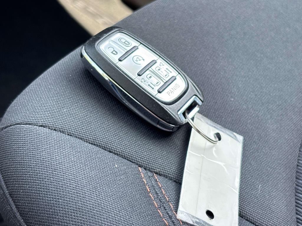 Chrysler Pacifica LX FWD 2017
