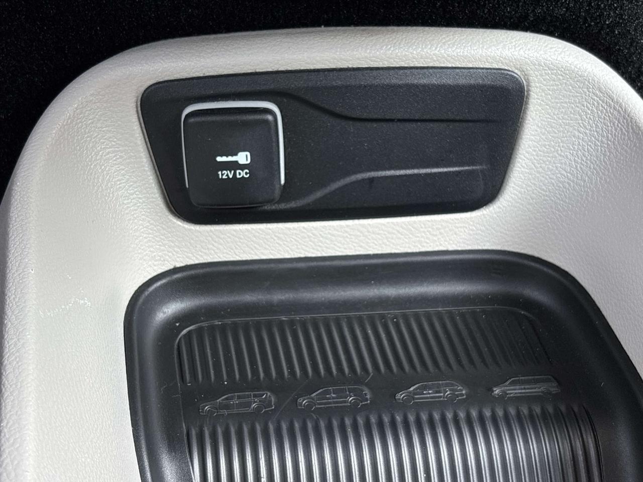 Chrysler Pacifica LX FWD 2017