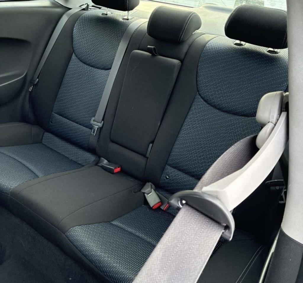 Hyundai Elantra  2013