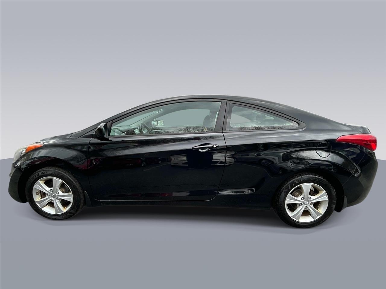 Hyundai Elantra  2013