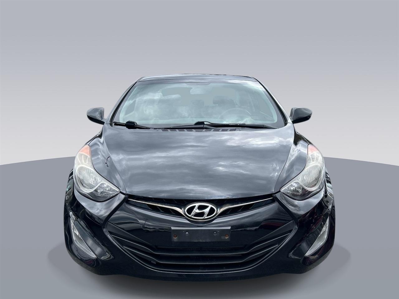 Hyundai Elantra  2013