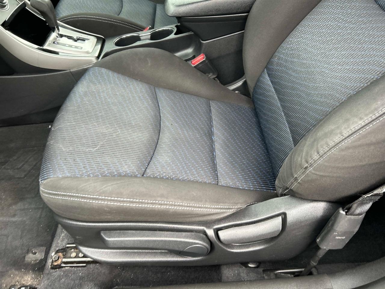 Hyundai Elantra  2013